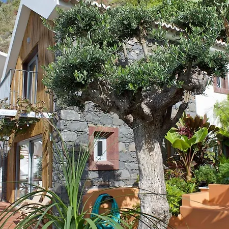 Ourmadeira - Do Mar Iv, Secluded Villa Calheta (Madeira)